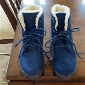 COPY - Brand new blue coloured tie up boots !